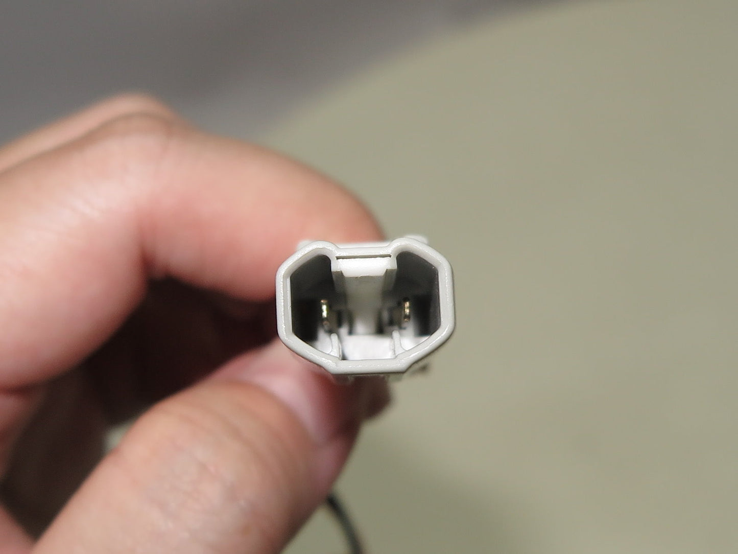 CrazyTheGod Crown S200 ไฟส่องประตู LED สีขาวสำหรับรถเก๋ง 4 ประตู รุ่นที่ 13 ปี 2008-2012 รุ่นซีดาน 4D สำหรับโตโยต้า