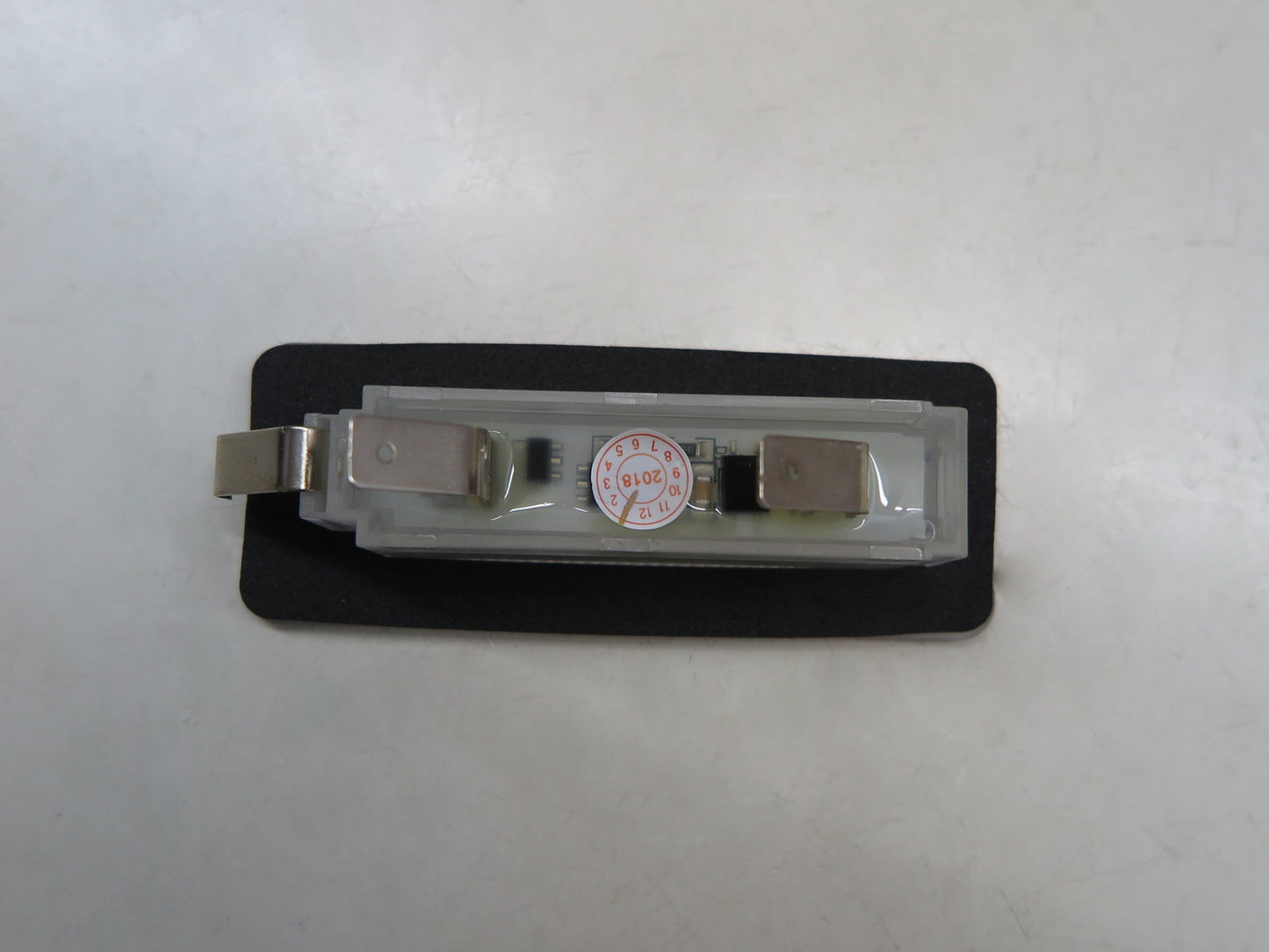 CrazyTheGod fortwo รุ่นที่ 2 แฮทช์แบ็ก ปี 2008-2014 ไฟส่องป้ายทะเบียน LED 3D สีขาวสำหรับ Smart