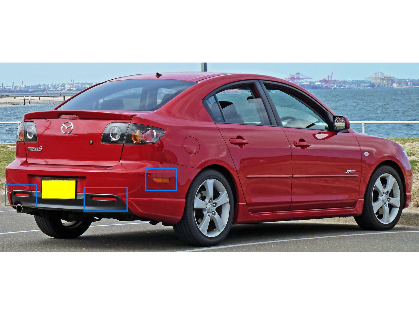 CrazyTheGod Mazda3/Axela BK รุ่นแรก ปี 2003-2009 ซีดาน 4D ไฟเบรกกันชนหลังแบบ LED สีแดง สำหรับ MAZDA