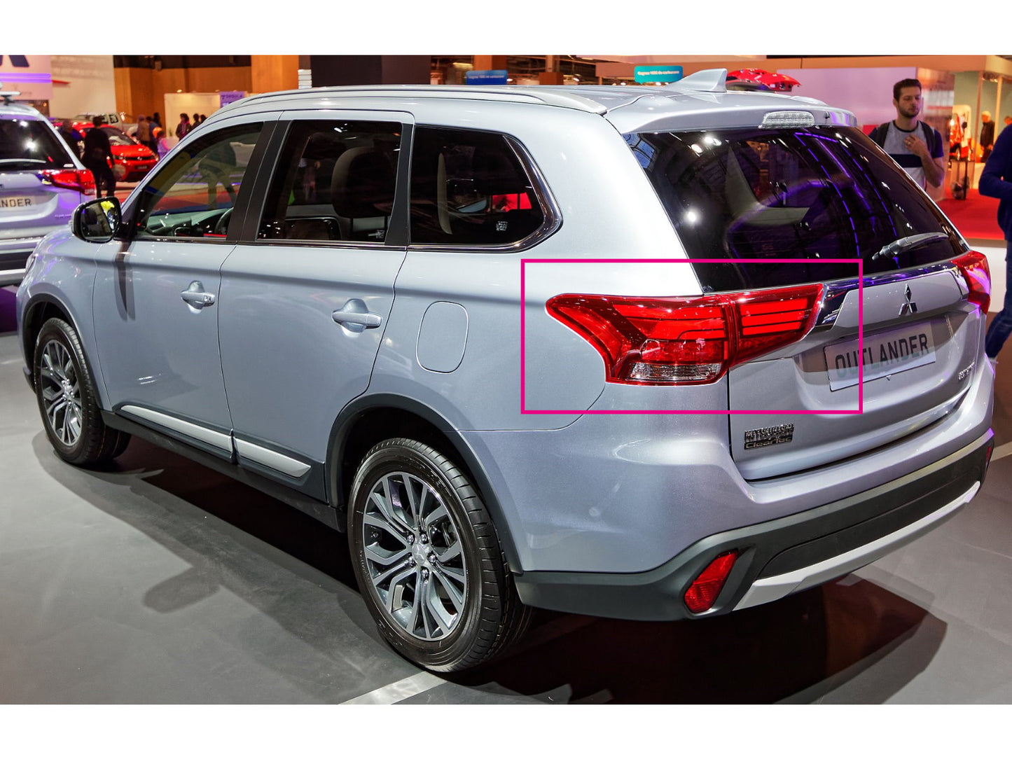 CrazyTheGod Outlander Third generation 2016-present FACELIFT Wagon 5D LED Tail Rear Light Red for Mitsubishi