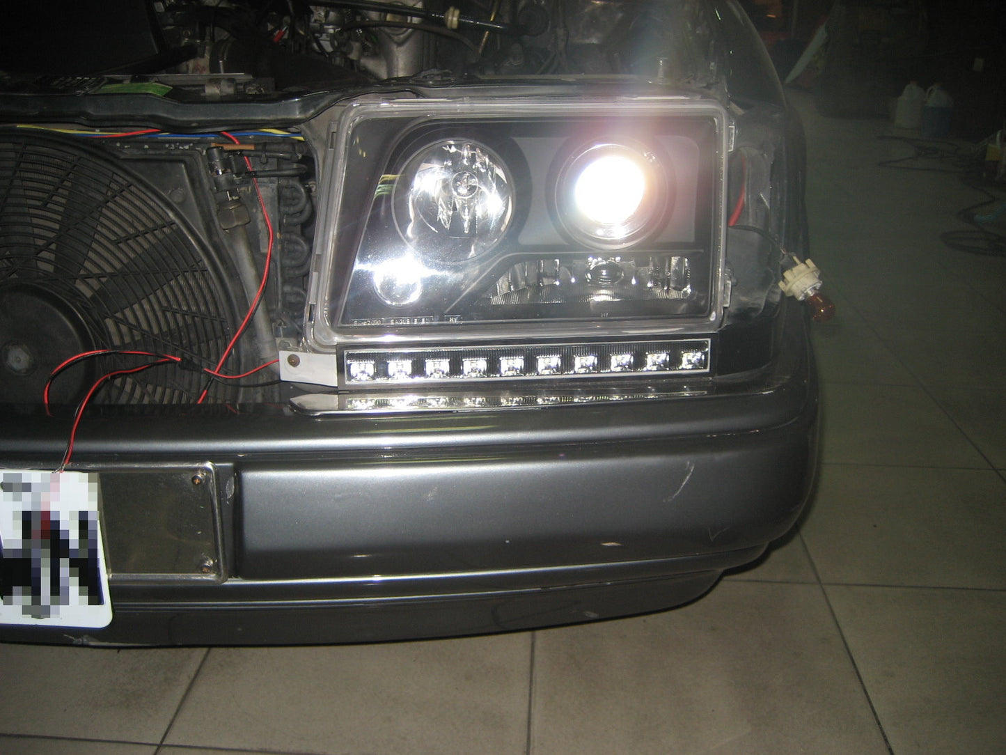 CrazyTheGod W124 1985-1996 ชุดแต่งขอบไฟหน้า DRL Daytime Running LED สีโครเมียม สำหรับ Mercedes-Benz