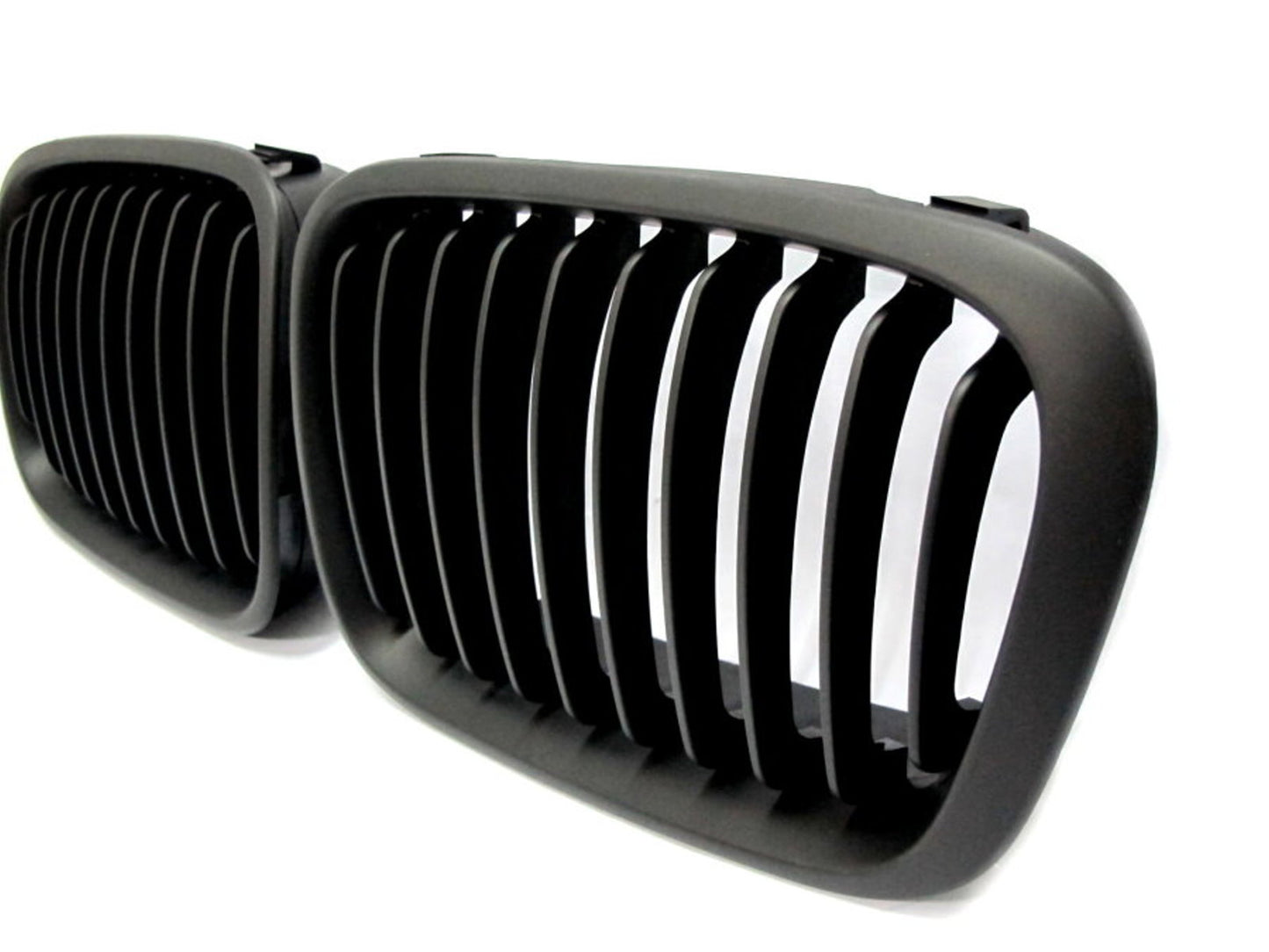 CrazyTheGod 3-Series E46 COMPACT 2000-2005 Hatchback 3D M3Look GRILLE/GRILL สีดำด้านสำหรับ BMW