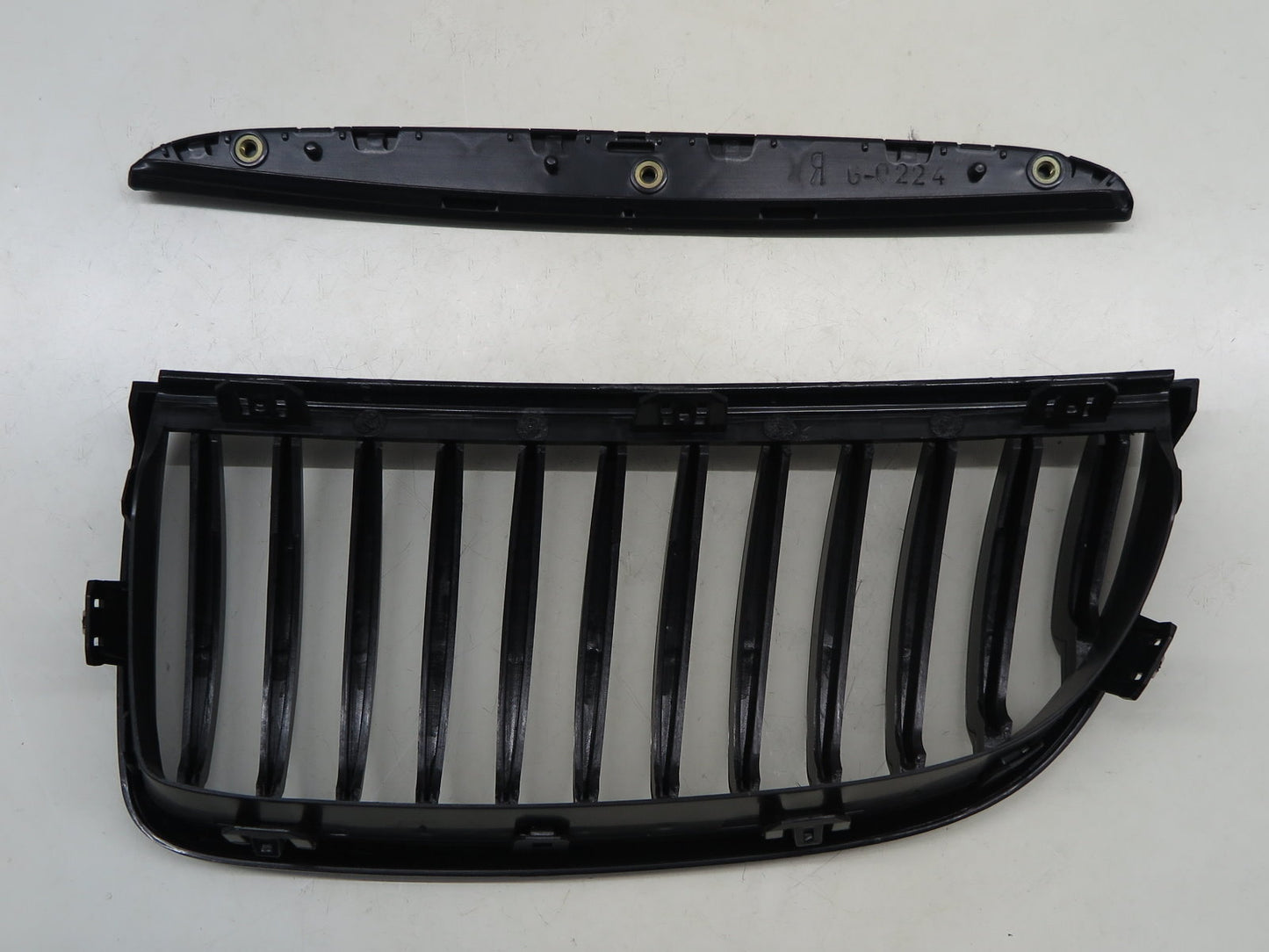 CrazyTheGod 3-Series E90 Fifth generation 2005-2008 Sedan 4D GRILLE/GRILL Matt Black for BMW