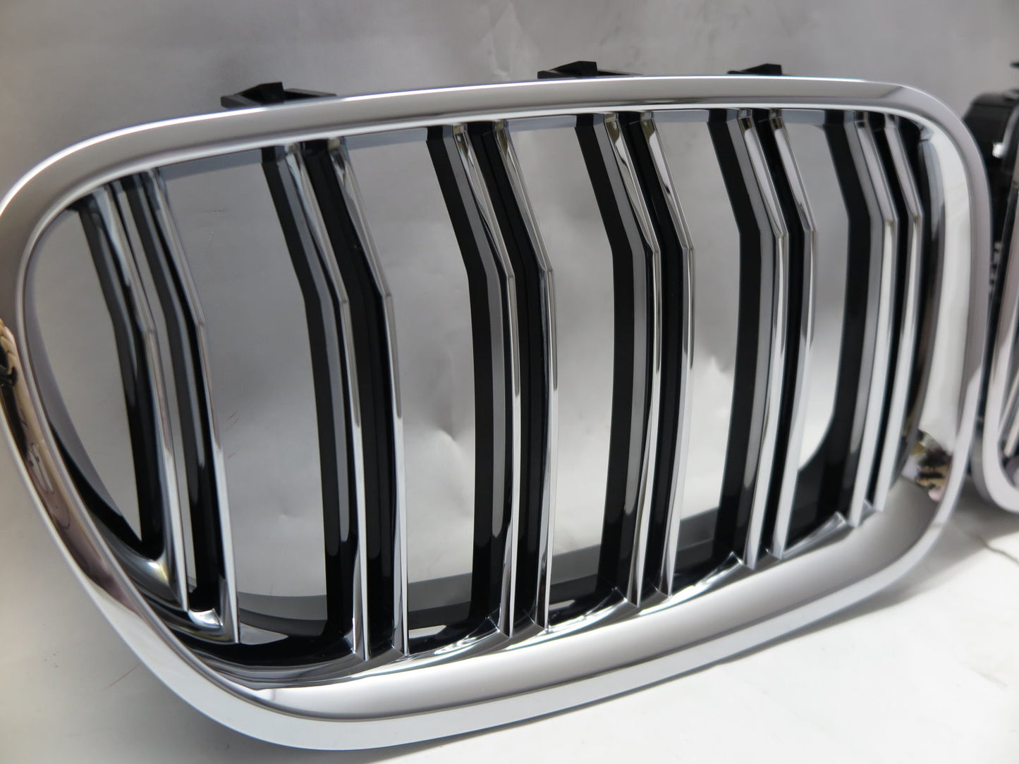 CrazyTheGod 5-Series F10/F11 2011-present Sedan/Wagon 4D/5D /// M5Look GRILLE/GRILL Chrome for BMW