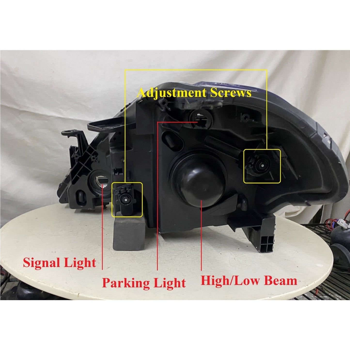 CrazyTheGod VERSA ไฟหน้า LED Angel-Eye Projector สำหรับซีดาน/แฮทช์แบ็ก Pre-Facelift รุ่นปี 2006-2012 รุ่น 4D/5D Guide พร้อมมอเตอร์ สีดำ สำหรับ NISSAN RHD