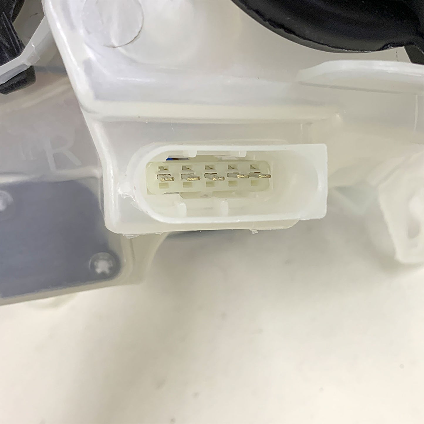 CrazyTheGod fortwo First generation 2004-2006 Facelift Hatchback 3D Guide LED Angel-Eye Projector Headlight Headlamp W/ Motor Black for Smart LHD