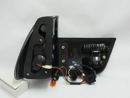 ไฟท้าย LED CrazyTheGod E53 X5 1999-2003 PRE-FACELIFT สีแดง/ใส สำหรับ BMW V1