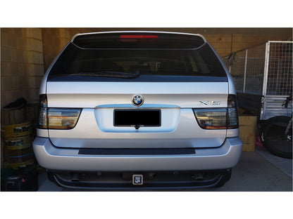 ไฟท้าย LED CrazyTheGod E53 X5 1999-2003 PRE-FACELIFT สีแดง/ใส สำหรับ BMW V1